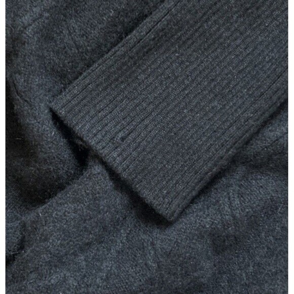 Quinn Women’s One Size V-Neck 100% Cashmere Black Sweater Boho Goth Flaws - Picture 8 of 9